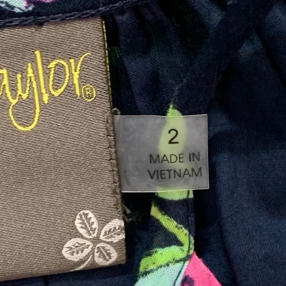 Taylor NWT Navy Floral Print Keyhole Front Tiered Spring Summer Dress Size 2 - Picture 10 of 15